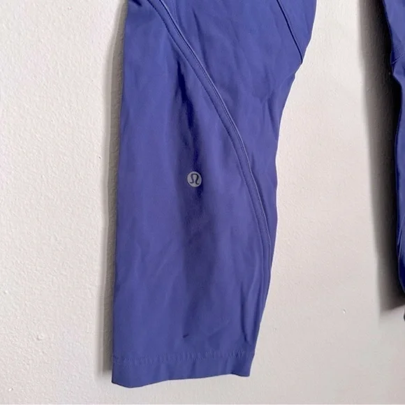 LULULEMON purple cropped leggings w pocket - Picture 5 of 5